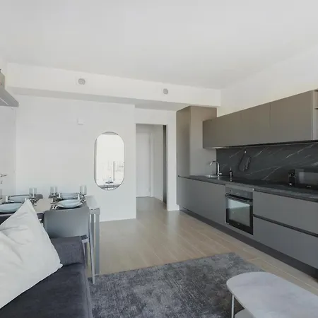 Gohost - Modern And Bright With Terrace And Balcony Milão