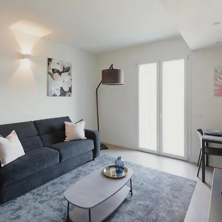 Gohost - Modern And Bright With Terrace And Balcony Apartamento *
