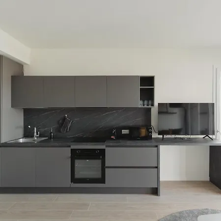 Gohost - Modern And Bright With Terrace And Balcony Milão
