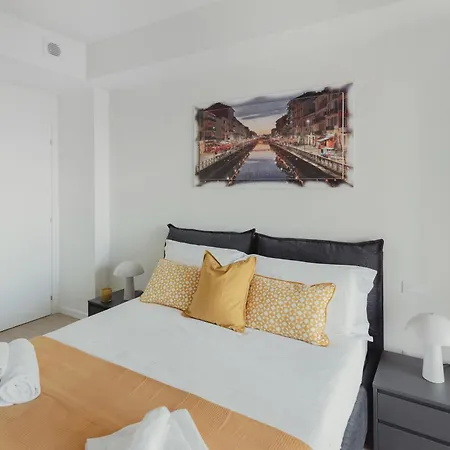 Gohost - Modern And Bright With Terrace And Balcony Milão