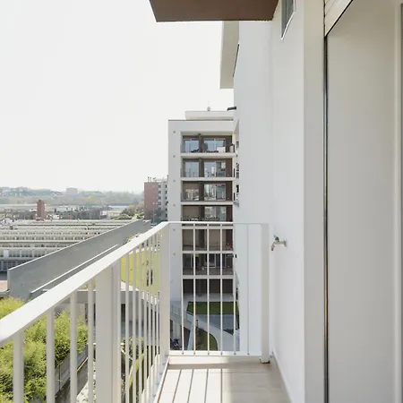 Gohost - Modern And Bright With Terrace And Balcony Apartamento