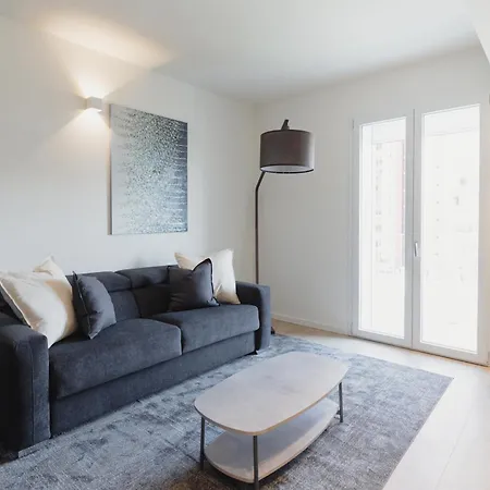 Gohost - Modern And Bright With Terrace And Balcony * Milão