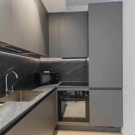 Gohost - Modern And Bright With Terrace And Balcony Milão