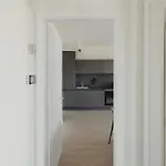 Gohost - Modern And Bright With Terrace And Balcony Appartamento *