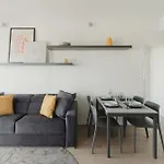 Gohost - Modern And Bright With Terrace And Balcony Appartamento Milano