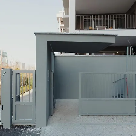 Gohost - Modern And Bright With Terrace And Balcony ミラノ