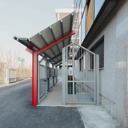 Daire Gohost - Modern And Bright With Terrace And Balcony