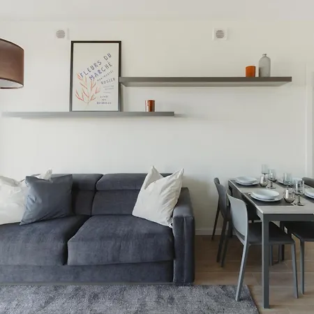 Daire Gohost - Modern And Bright With Terrace And Balcony *