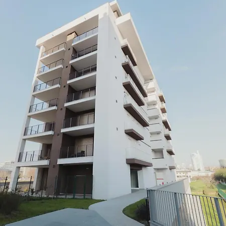 Daire Gohost - Modern And Bright With Terrace And Balcony *