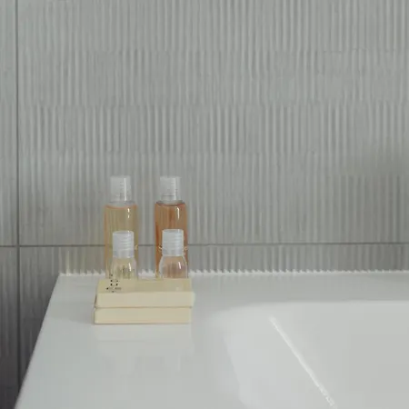 Gohost - Modern And Bright With Terrace And Balcony *
