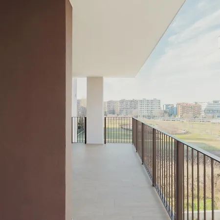 Daire Gohost - Modern And Bright With Terrace And Balcony *