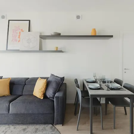 Daire Gohost - Modern And Bright With Terrace And Balcony Milano