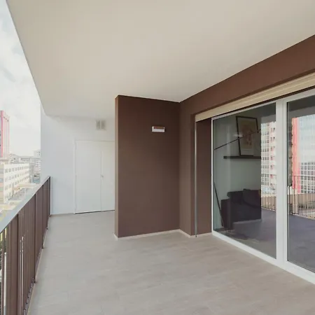 Apartment Gohost - Modern And Bright With Terrace And Balcony Milan