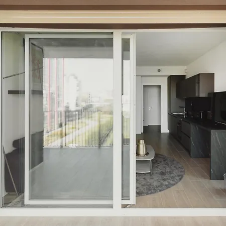Gohost - Modern And Bright With Terrace And Balcony ミラノ